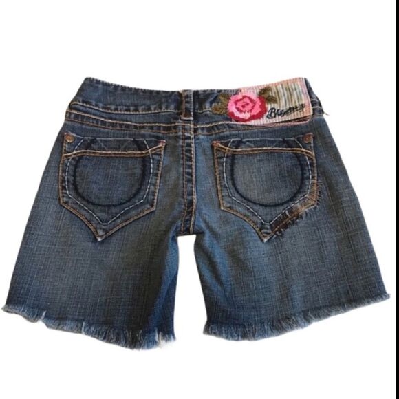 Blue Tattoo Denim Cut-Off Raw Hem Large Flower Brand Patch Shorts Sz 25 - Picture 12 of 12